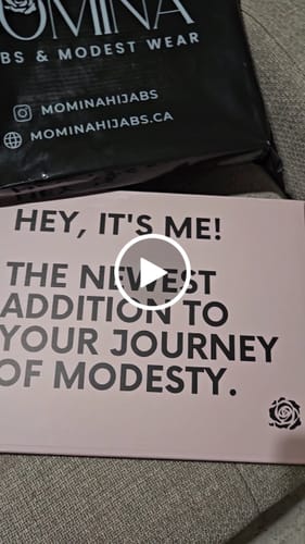 Customer video review of Classic Chiffon Hijab - Emerald