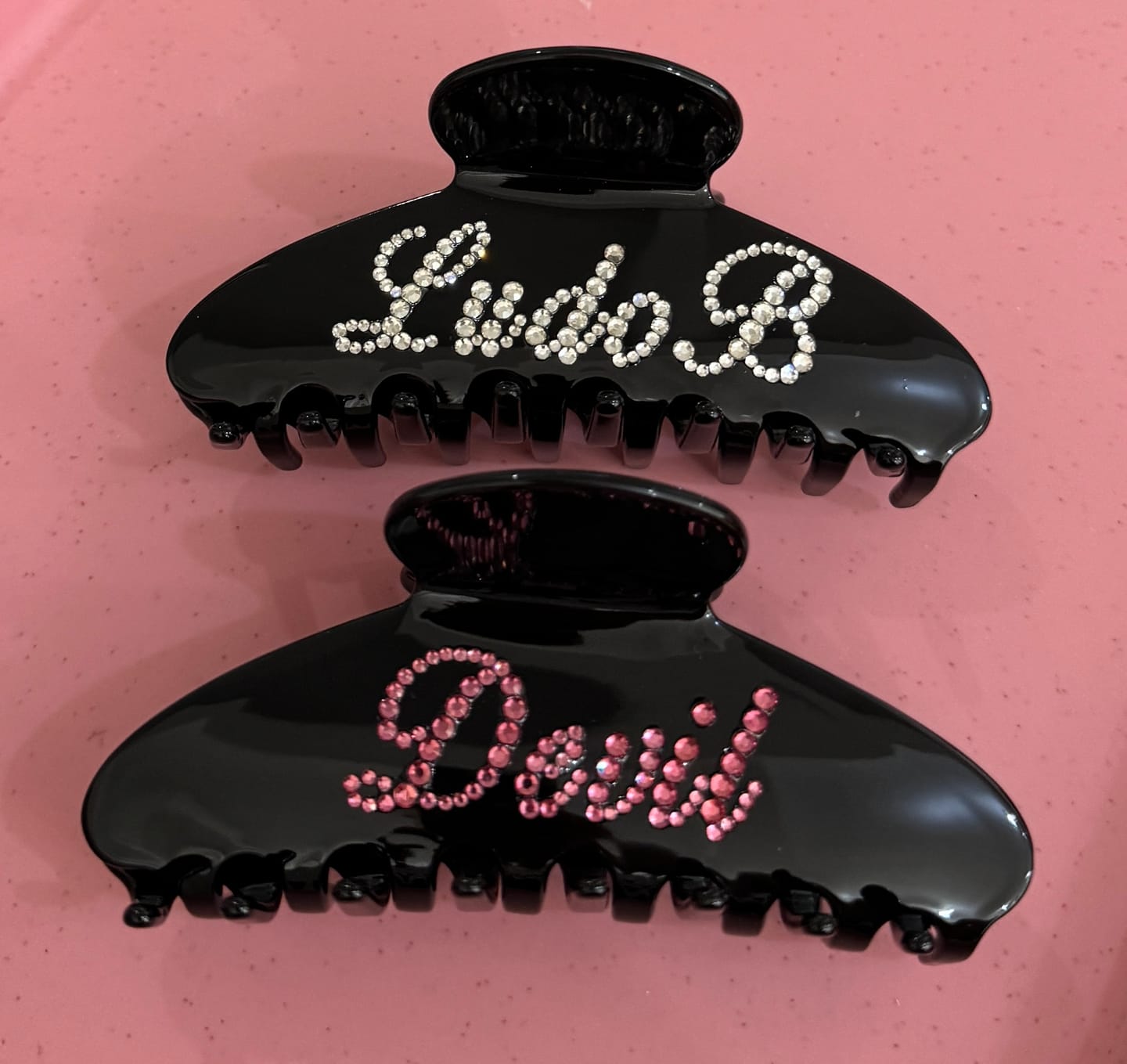 Customer photo review of The Customized Name Hair Claw