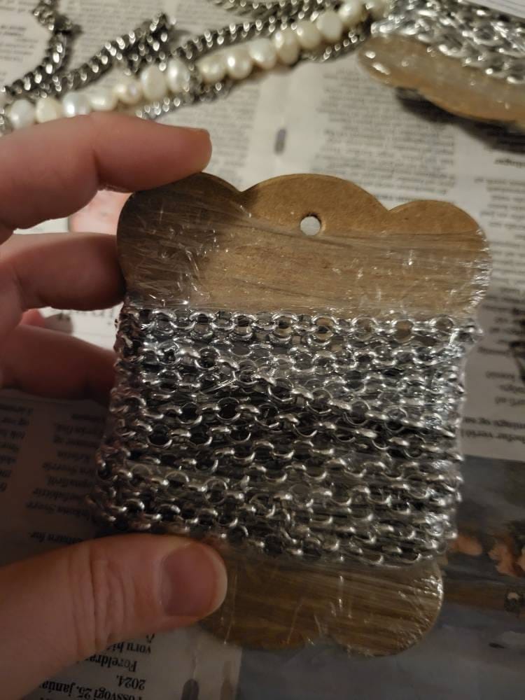 Customer photo review of 10 Feet Bulk Rolo Chain Stainless Steel Wholesale by Yard Meter Silver Gold Rolo Link Chain for Jewelry Making