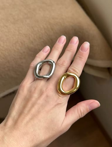 Customer photo review of XL Oblong 18k Gold Ring