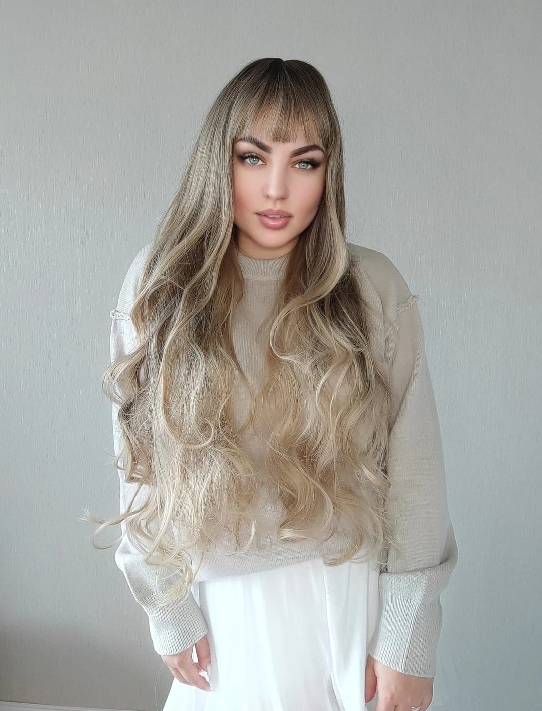 Customer photo review of Synthetic Wig Long Loose Wave With Bangs — Brown-Blonde Ombre | KIMLUD