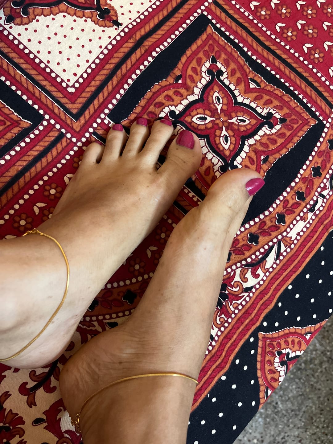 Customer photo review of Snake Chain Anklet