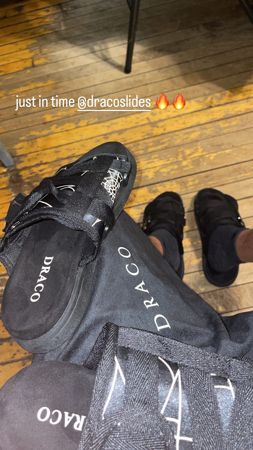 Customer photo review of Webbed Dr4coSlides