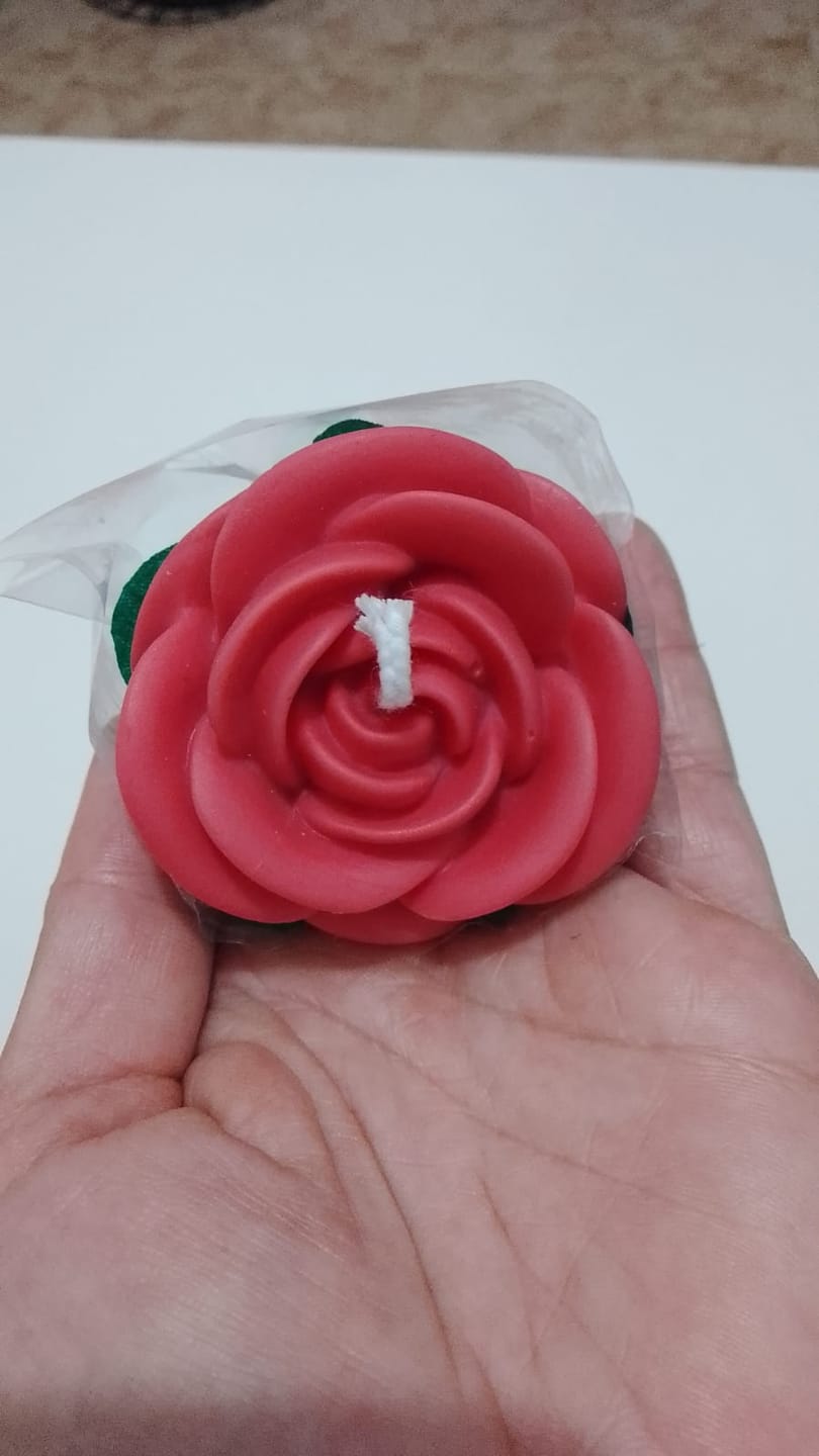 Customer photo review of Colorante líquido para velas ROJO TOMATE