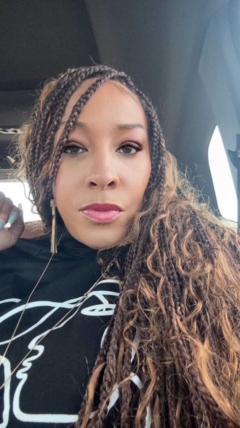 Customer photo review of Swiss HD Full Lace Human Hair Boho Curls 36" Knotless Boho Box Braided Wig