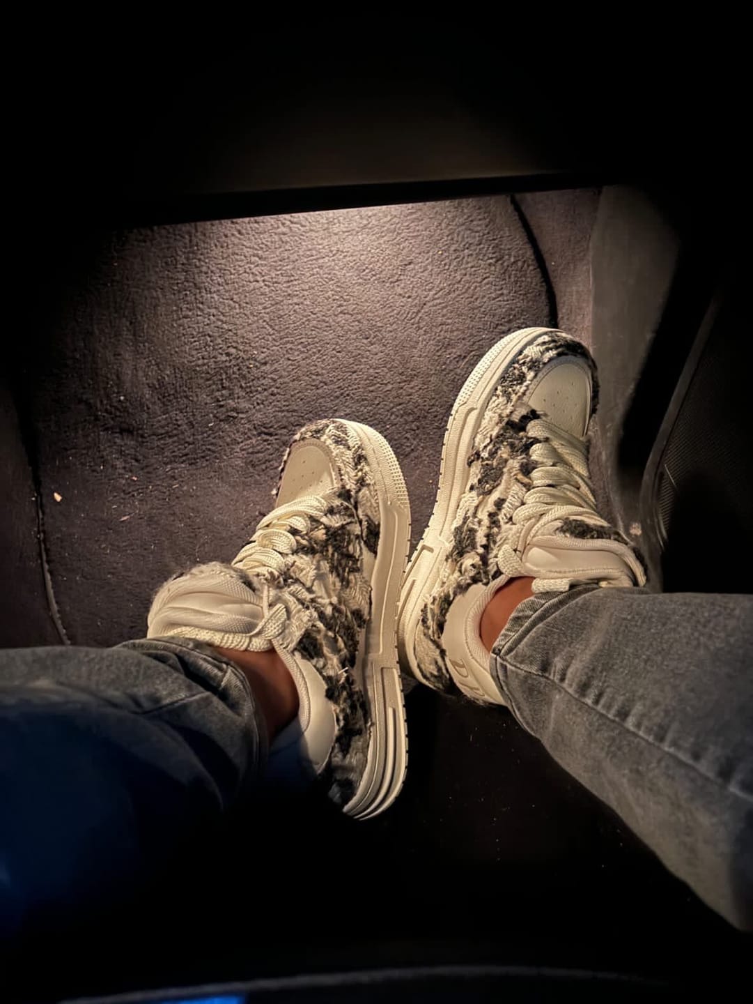 Customer photo review of Wolf Double Tongue Sneakers