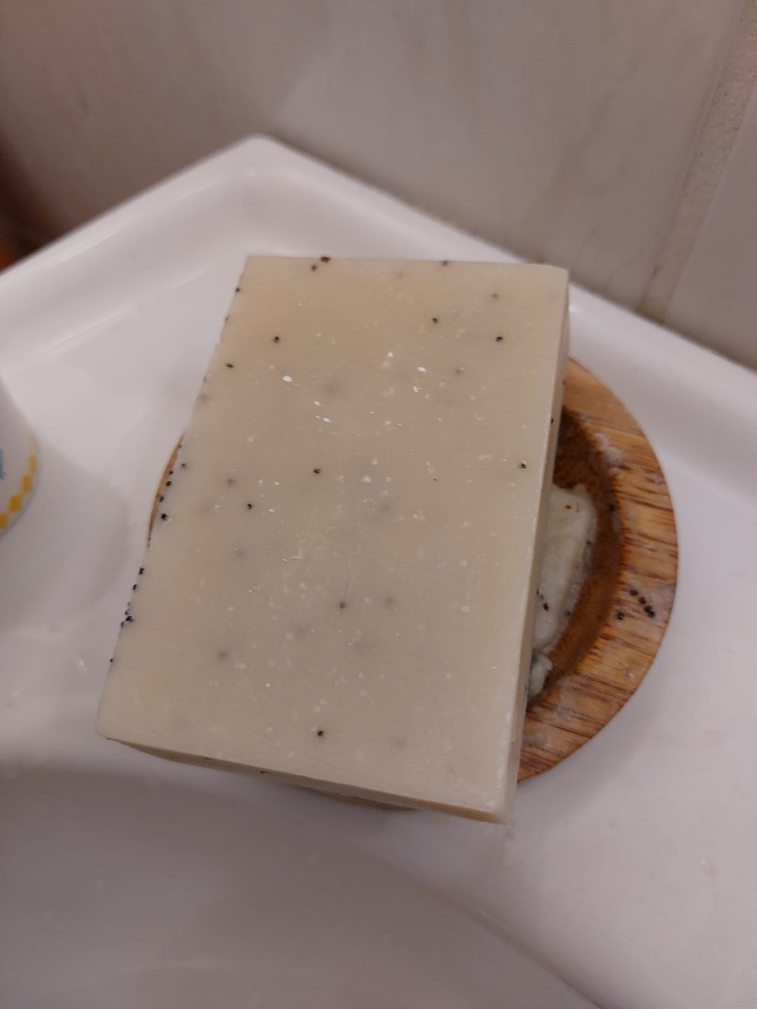 Customer photo review of Grüne Tonerde mit Lavendel- & Teebaumöl (Für normale & Mischhaut)
