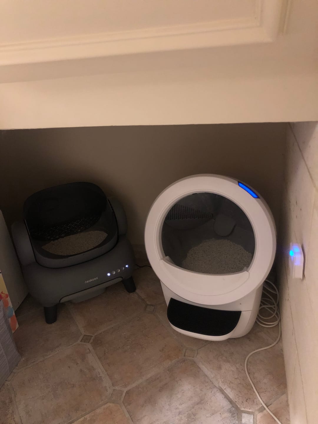 Customer photo review of Neakasa M1 Open-top Self-cleaning Cat Litter Box