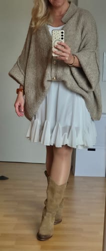 Customer photo review of Grace Volant Rock - Weiß