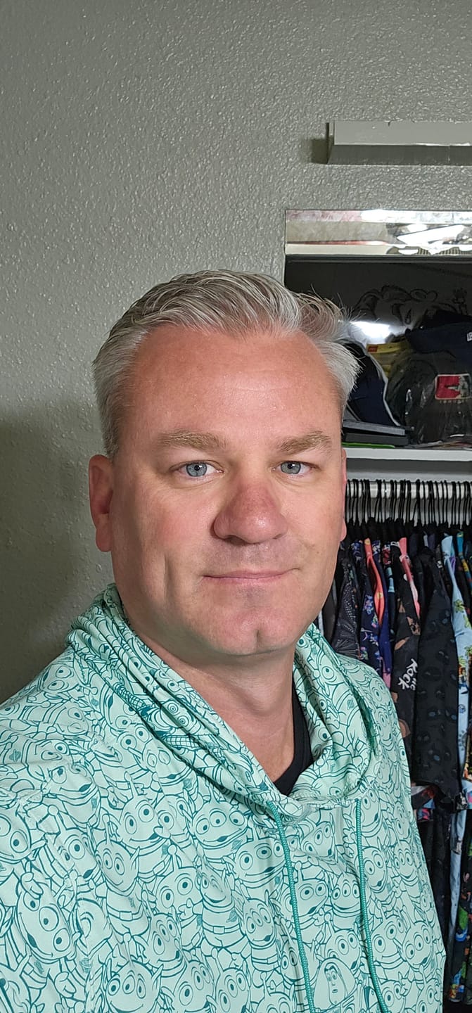 Customer photo review of Disney and Pixar Toy Story “The Crane Escape” – Performance Hoodie