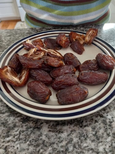 Customer photo review of Organic Jumbo Medjool Dates Box