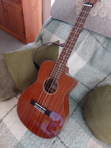 Customer photo review of BK-35GCE OHANA BARITONE ELECTRIC UKULELE ALL SOLID MAHOGANY Includes Bonus Ohana Logo Gig bag