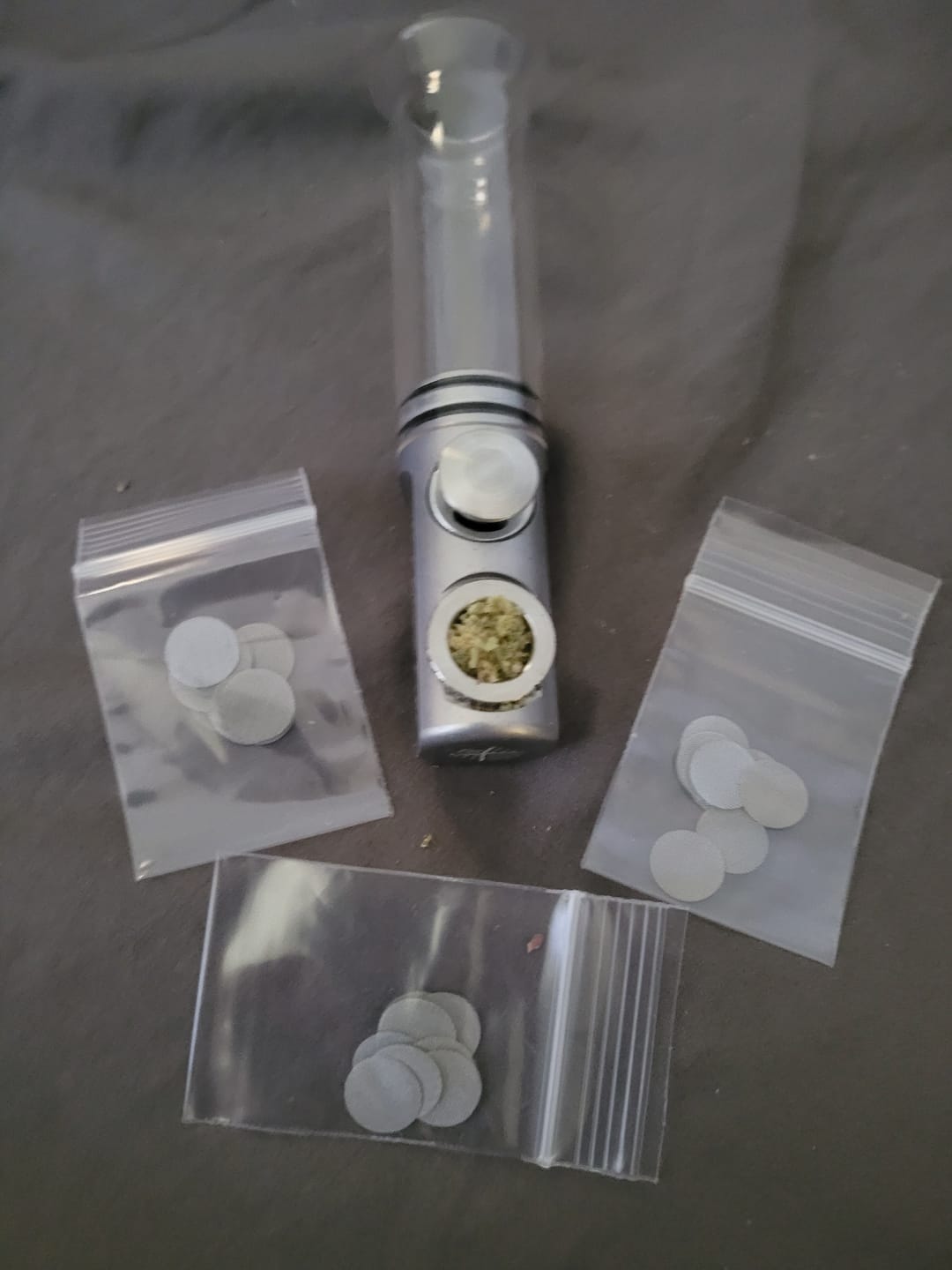 Customer photo review of Fumo Pipe - 10 Pack Replacement Screens