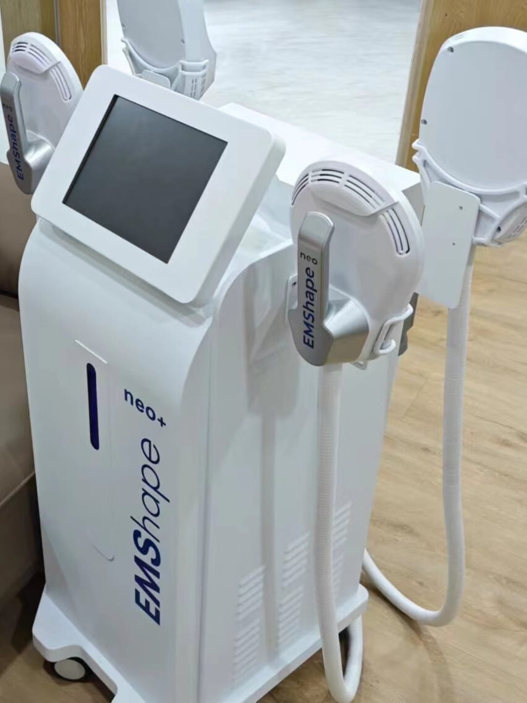 Customer photo review of EMShape® Neo Plus Body Sculpt Machine 5 in 1