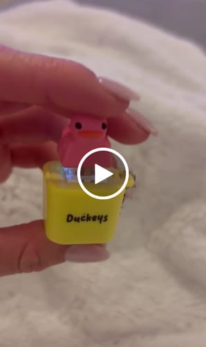 Customer video review of FREE White Duckey