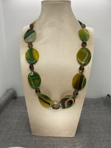 Customer photo review of 14" 30x40mm yellow green stripe Agate flat oval Gemstone beads
