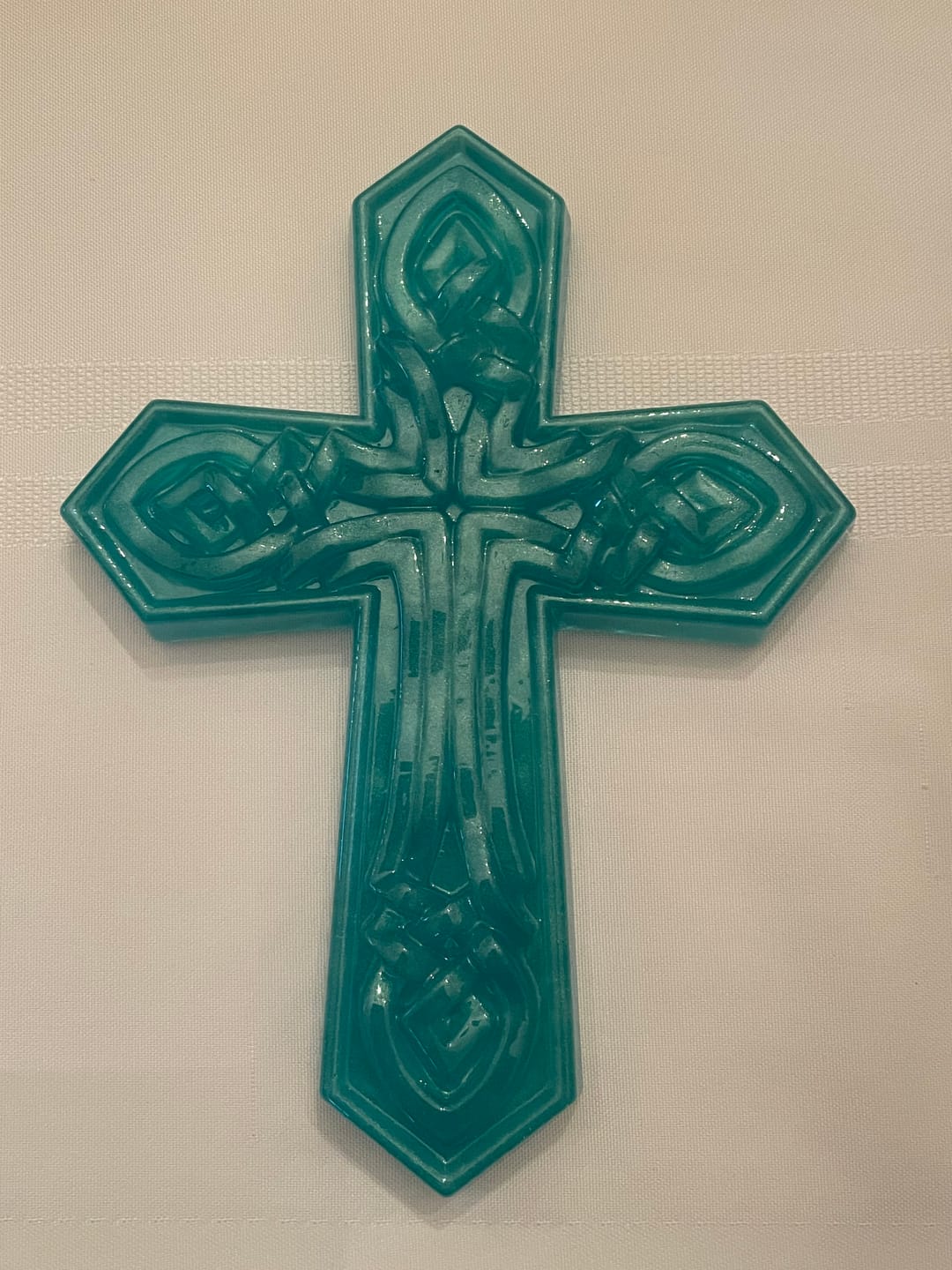 Customer photo review of 8x6x1" Celtic Cross Silicone Mold