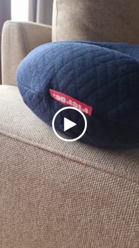 Customer video review of Ripa- Travel Neck Pillow