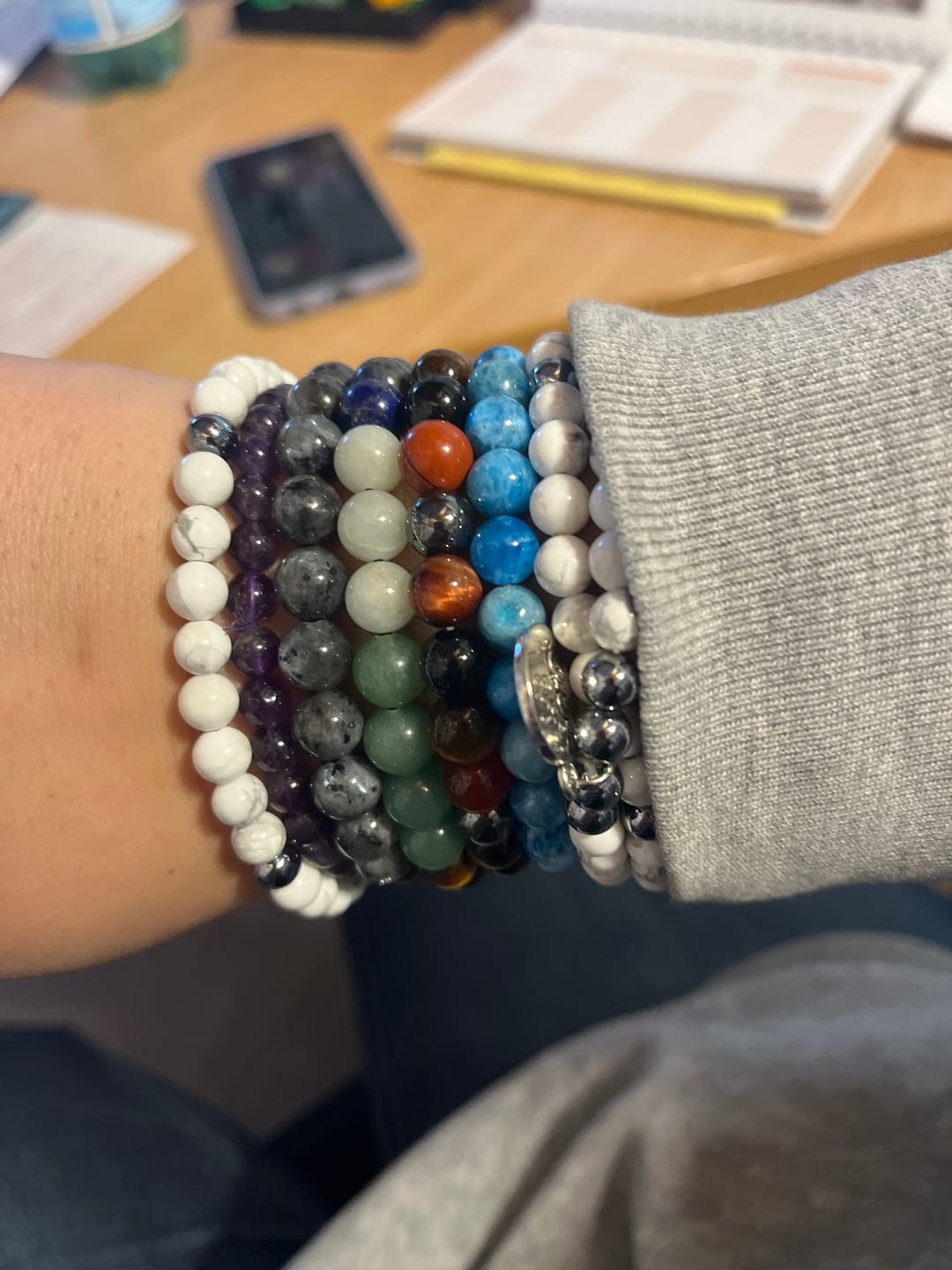 Customer photo review of Bracelet "Ancrage & Protection" en Tourmaline, Jaspe Rouge, Hématite & Oeil de Tigre