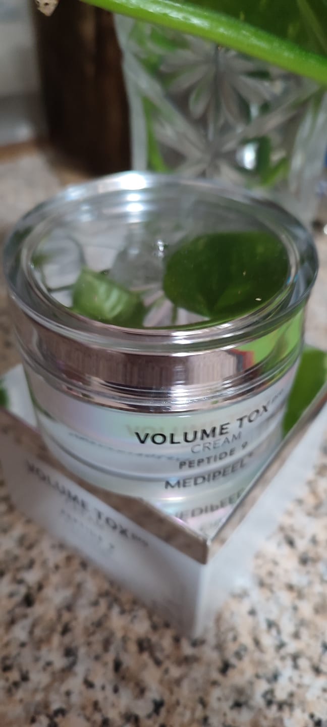Customer photo review of Atjaunojošs krēms ar peptīdiem Medi-Peel Volume Tox Cream Peptide 9 Pro