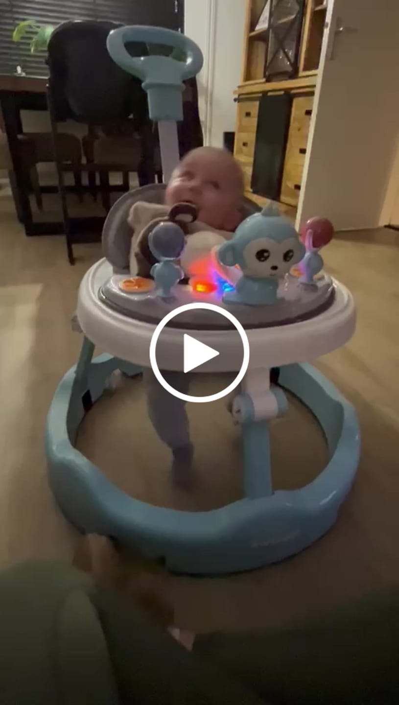 Customer video review of Twinky Loopstoel Baby - Azur
