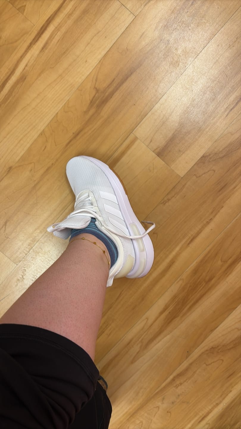 Customer photo review of Hearts Anklet