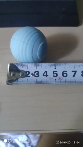 Customer photo review of Cat Interactive Electronic Automatic Rolling Magic Ball Toy: Self-moving Kitten Electric Ball for Cat Training