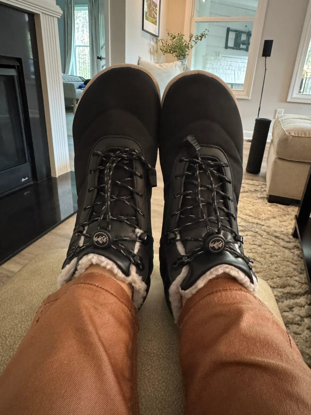 Customer photo review of HF Azura – Ergonomic & Supportive Winter Barefoot Shoes