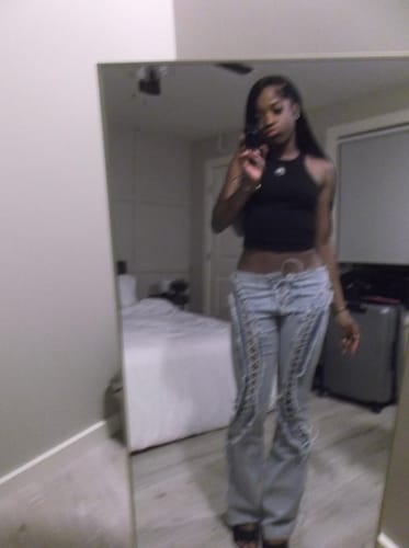 Customer photo review of LOW RISERS (LIGHT BLUE DENIM)