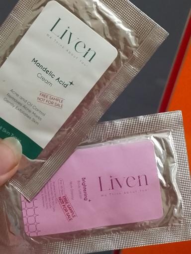 Customer photo review of Neem Foaming Facewash