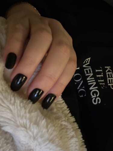 Customer photo review of Black Soul Press On Nails (24PC)