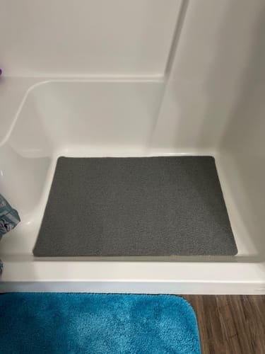 Customer photo review of Non-Slip Shower Mat