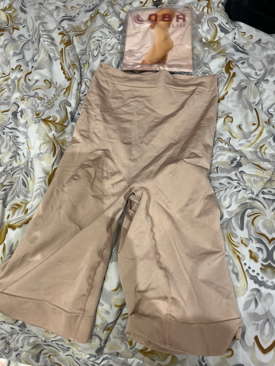 Customer photo review of Shades Bust Shaping and Butt lifting Full Body