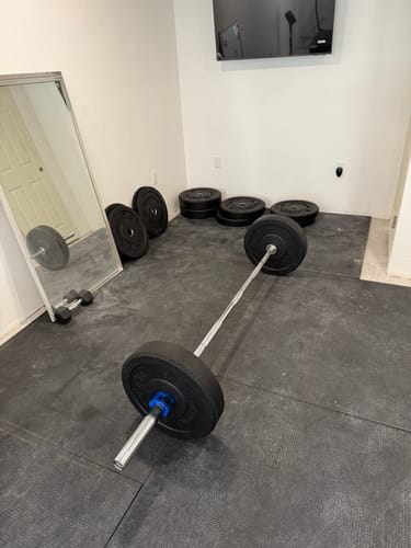 Customer photo review of URA-MAX COLORED Bumper Plate Sets