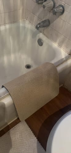 Customer photo review of Non-Slip Shower Mat