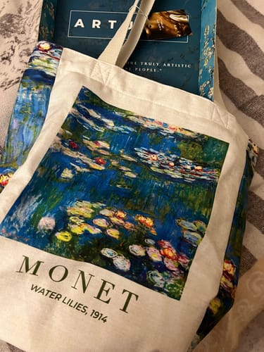 Customer photo review of Water Lilies Painting by Claude Monet Omuz Çantası