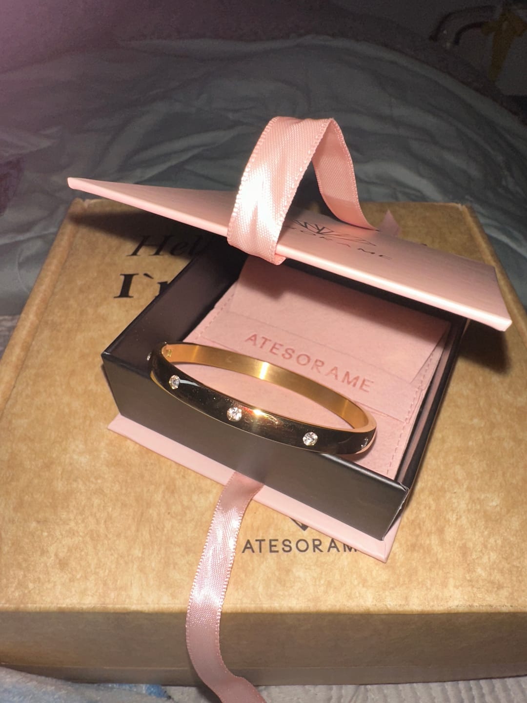 Customer photo review of Esclava Cartier Gold