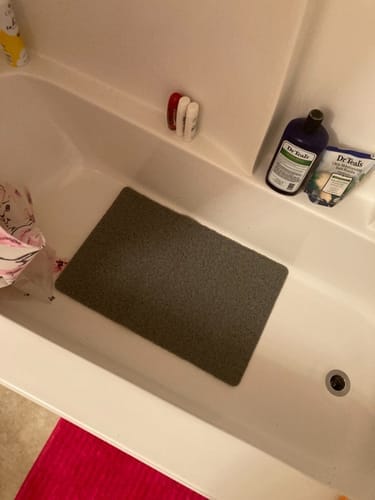 Customer photo review of Non-Slip Shower Mat