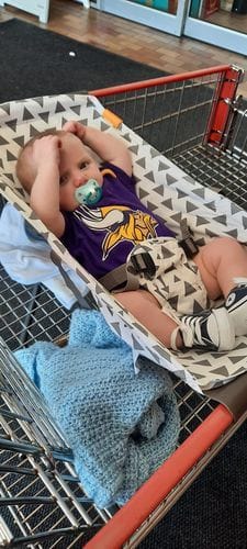 Customer photo review of Baby Shopping Cart Hammock - Triangles