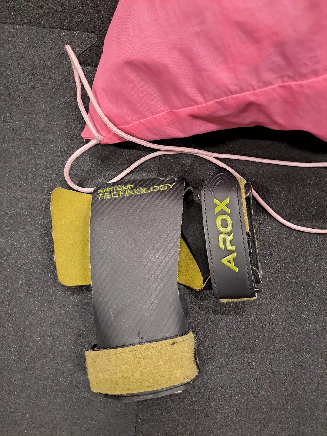 Customer photo review of Arox - Anti slip grips pro