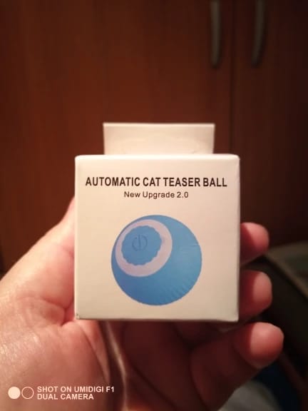 Customer photo review of Cat Interactive Electronic Automatic Rolling Magic Ball Toy: Self-moving Kitten Electric Ball for Cat Training