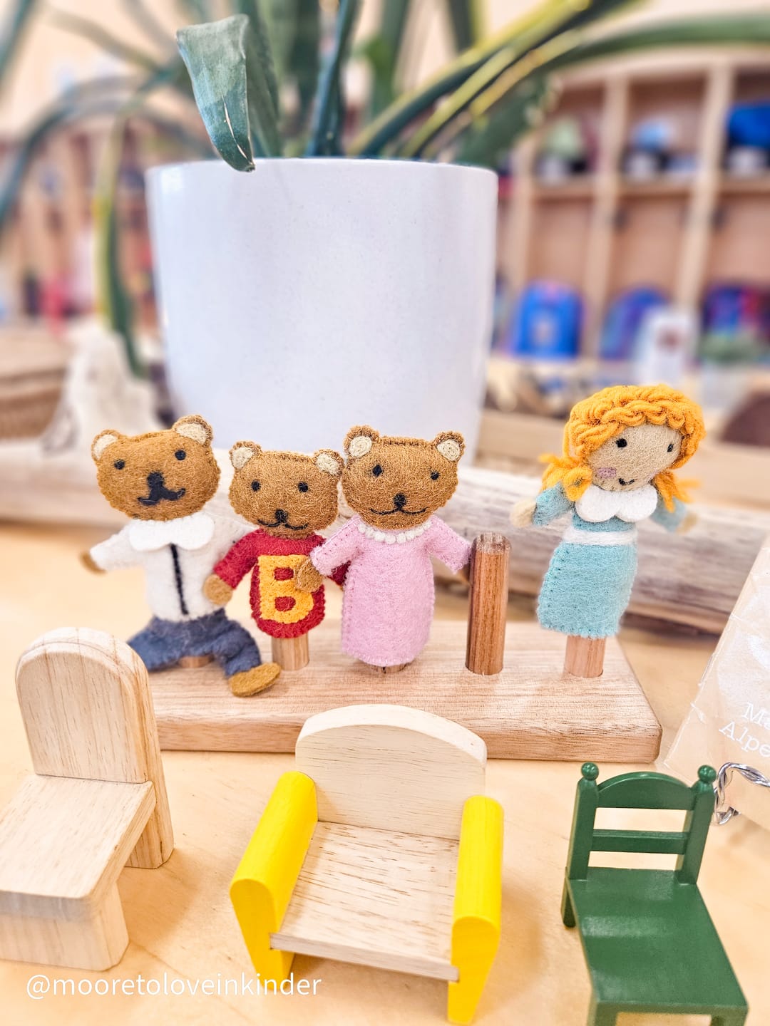 Customer photo review of Goldilocks and the Three Bears, Finger Puppet Set