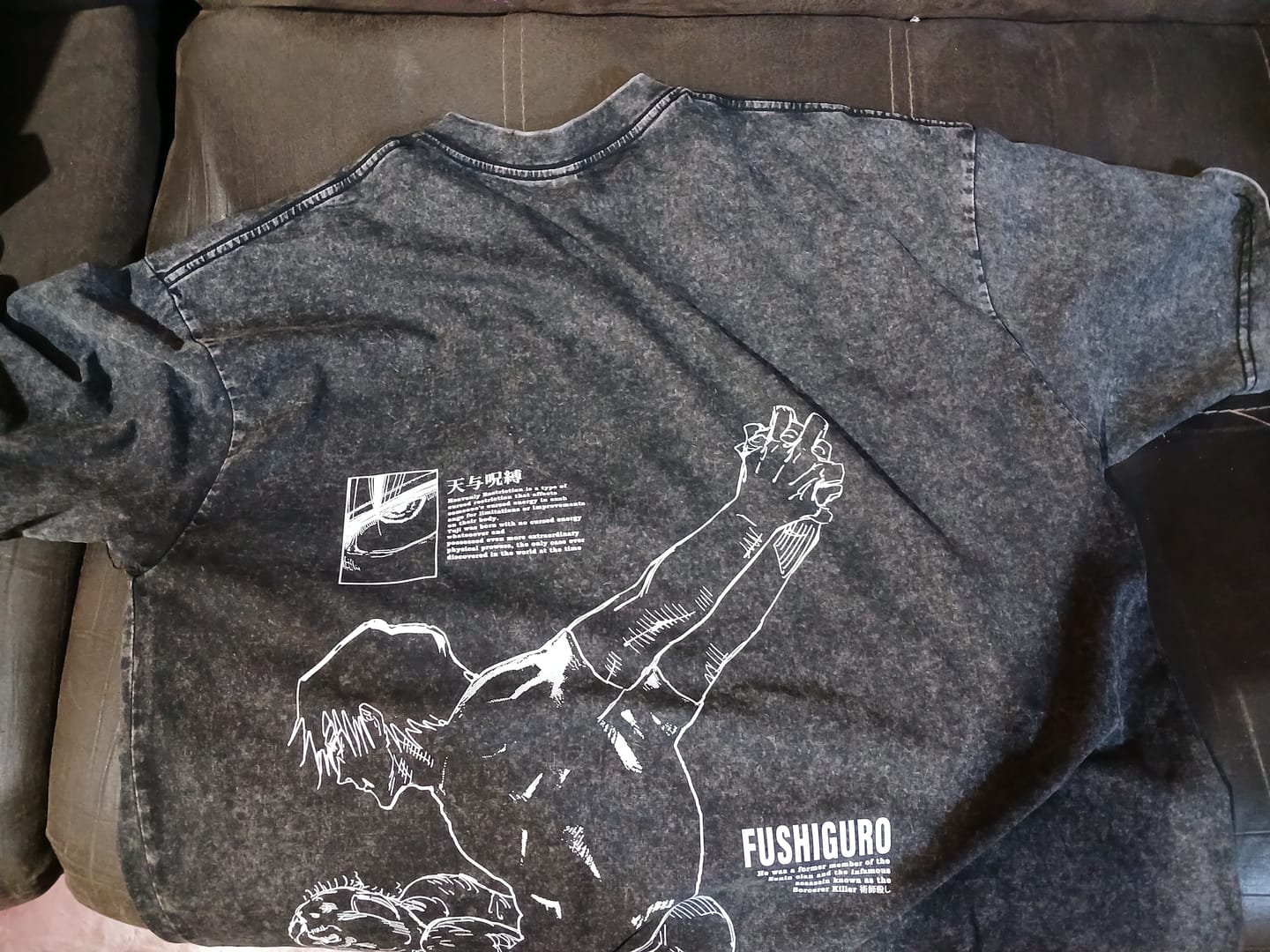 Customer photo review of Camisa Toji Heavenly Restriction - Jujutsu Kaisen