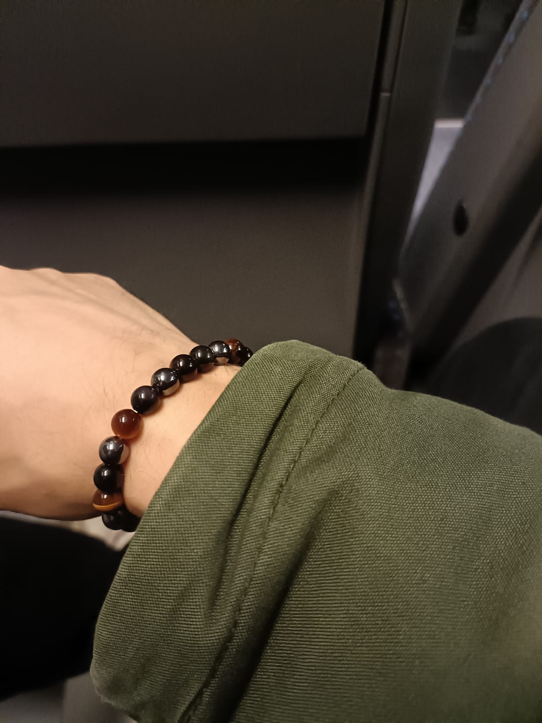 Customer photo review of Bracelet "3 Protections" en Oeil de Tigre, Hématite & Obsidienne Noire