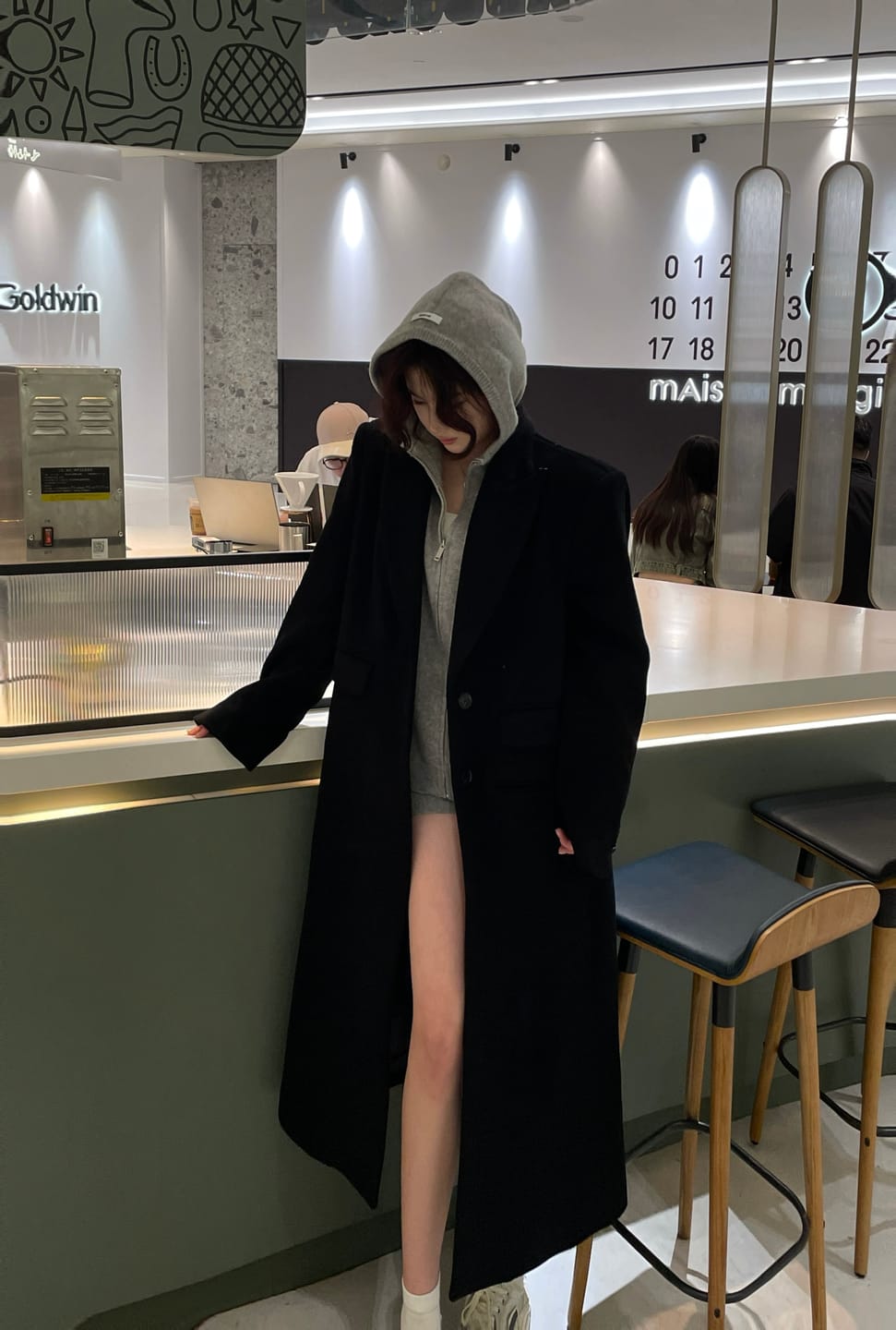 Customer photo review of WARDEN EDGE Oversized Wool Coat - Classic Longline Silhouette
