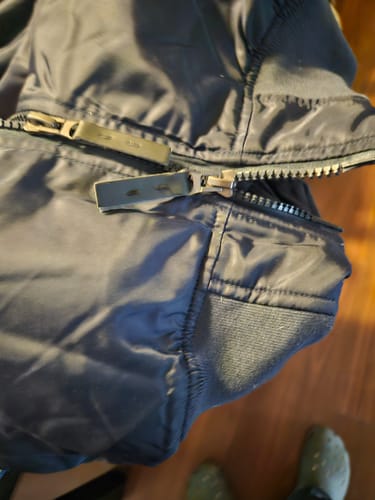 Customer photo review of MEN'S NYLON BOMBER FLIGHT JACKET
