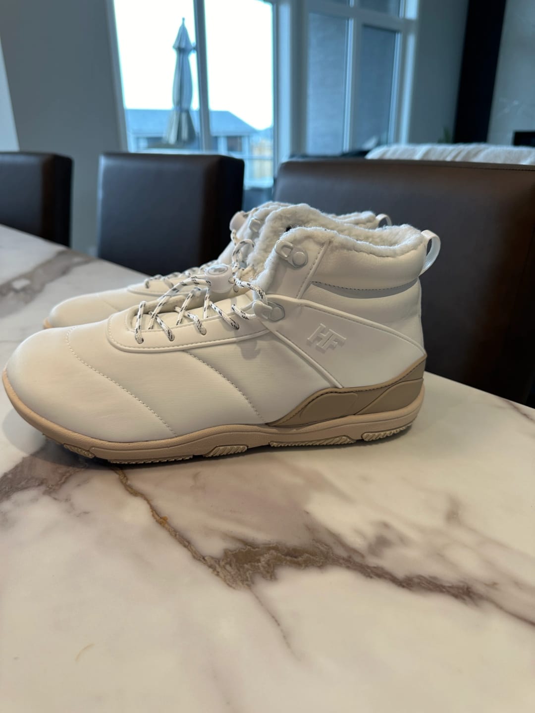 Customer photo review of HF Azura – Ergonomic & Supportive Winter Barefoot Shoes