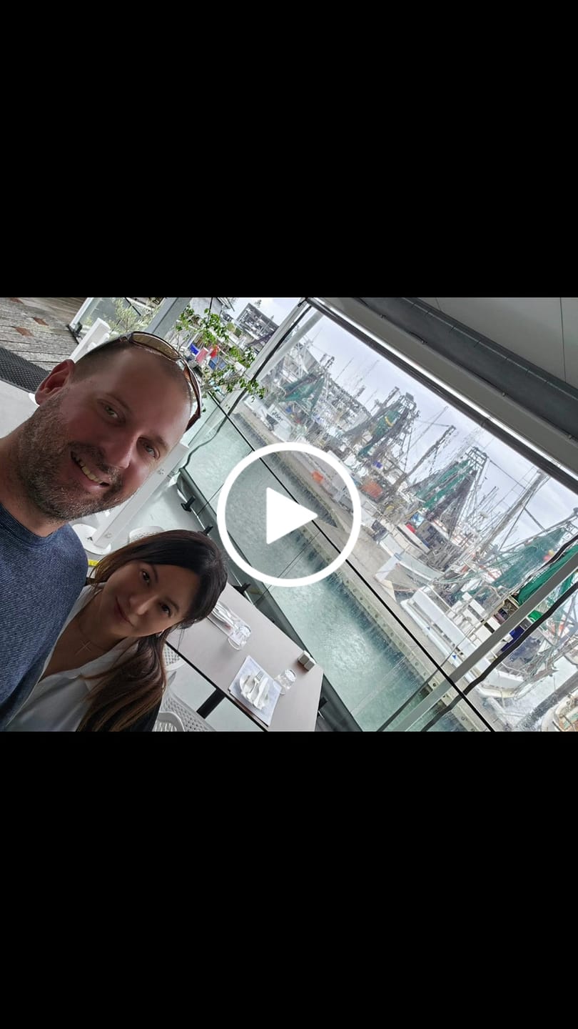 Customer video review of Custom Image Brownie