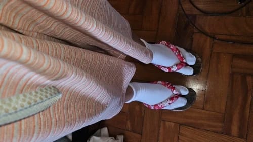 Customer photo review of Japanese Geta Flat Bottom Sandals