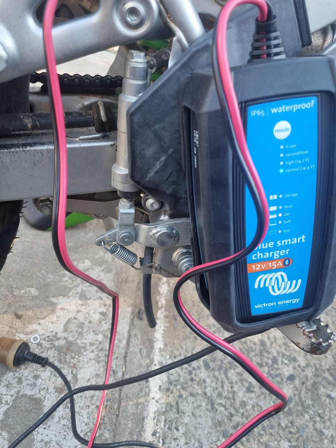 Customer photo review of Victron | Blue Smart IP65 Battery Charger 230V